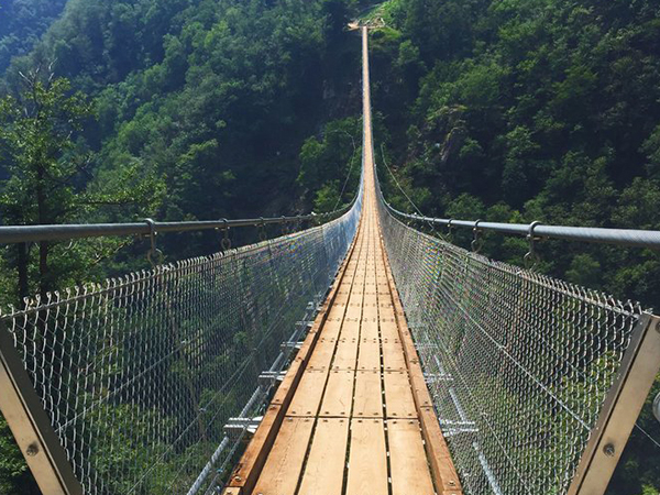 木質吊橋